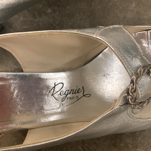 Regnier Paris Silver Women's Slingback block heel Mary Janes with buckle - Picture 6 of 6